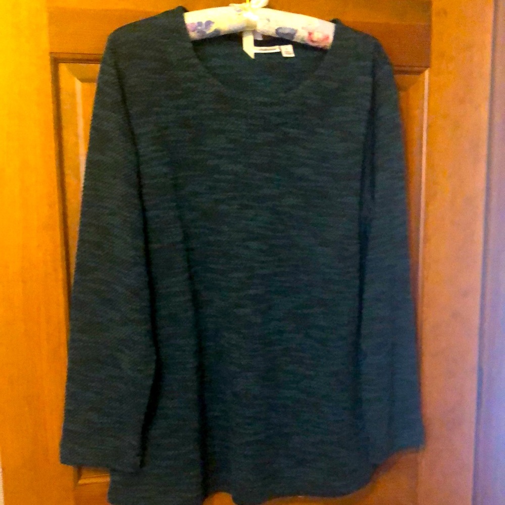 Croft & Barrow Green and Black Knit Sweater
